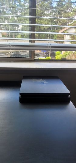 Ps4 slim 1tb