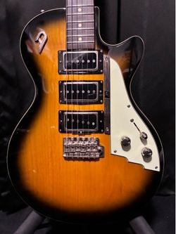 Duesenberg V Caster Triple Pickup