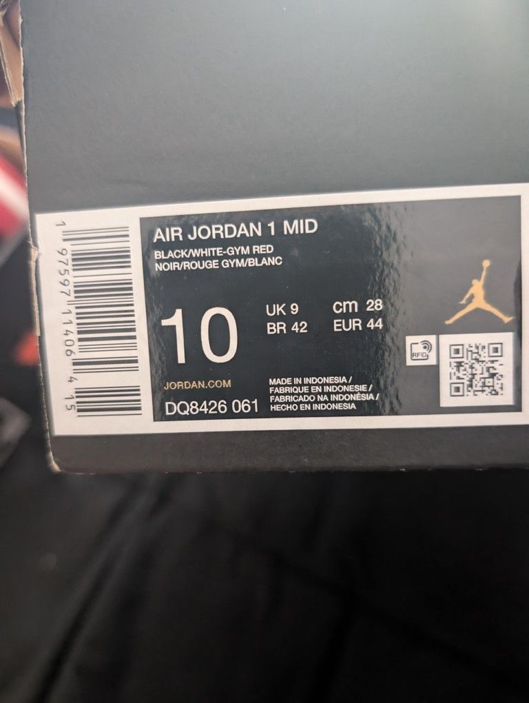 Air Jordan 1 Mid