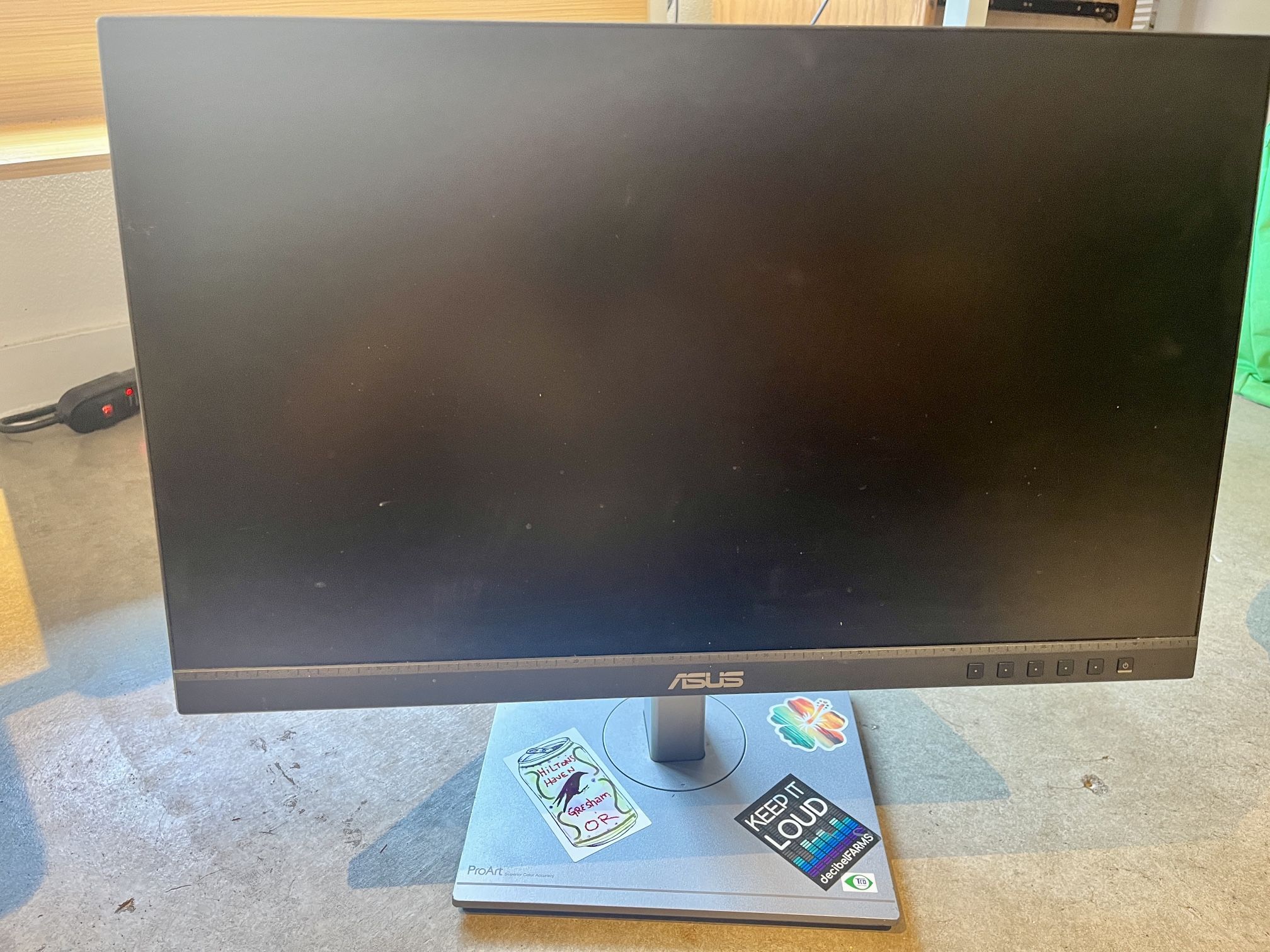 ASUS ProArt 24" Professional Monitor (PA247CV) - USB-C Docking