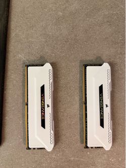 Corsair Vengeance RGB Pro SL 32GB (2x16GB) DDR4 3600MHz RGB RAM in white
