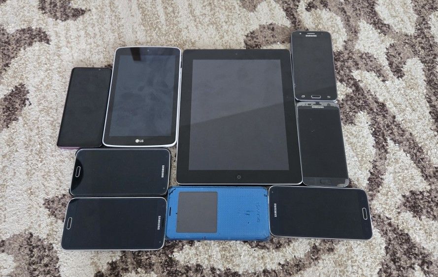 FOR PARTS: Lot of 8 Devices – Samsung Galaxy S9/S7/5xS5, iPad A1397 32GB, LG LK430 Tablet LOCAL PICKUP