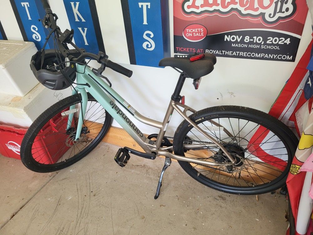 Cannondale eBike W/ Pedal Assist