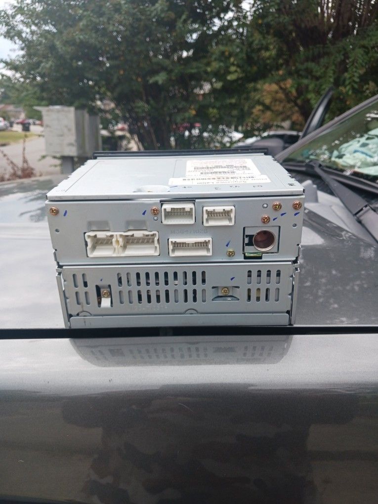 Factory Bose Stereo/6 disc