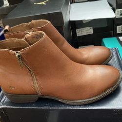 b.o.c Women’s Brown Ankle Boots Size 10M | Faux Leather Zip Booties | New Without Box