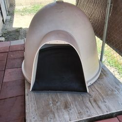 Dogloo Giant dog house