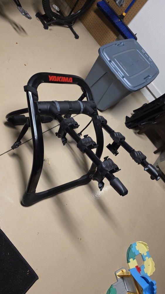 Yakima FullBack 3 Bike Rack + 2 Top Tube Adapters