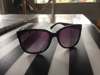 Marc jacobs sunglasses no scratches