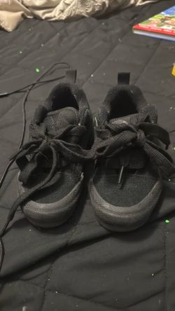 Shoe