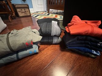 Under Armour Boys Long Sleeve Pull-Overs
