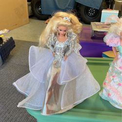 Special Edition Happy Holidays Barbie 1992