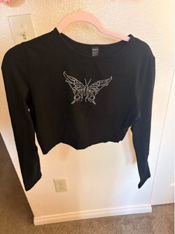 Long sleeve crop top