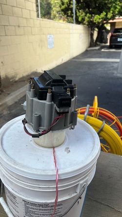 Chevy 350 Distributor Cap with Ignition Coil