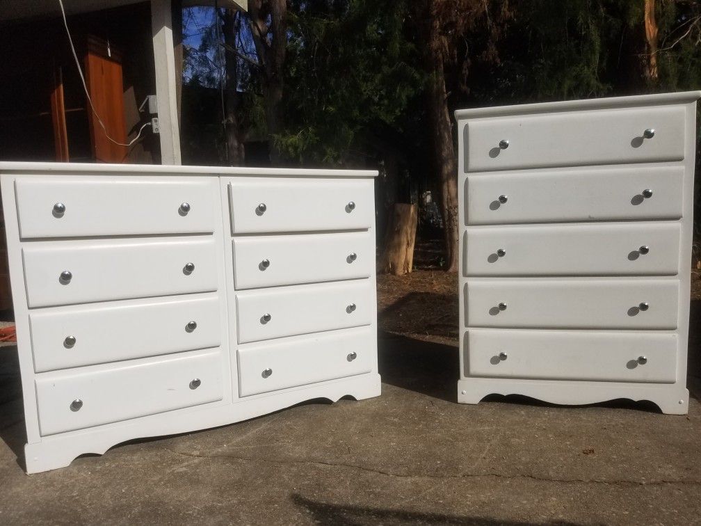 Solid Wood White Dresser Set