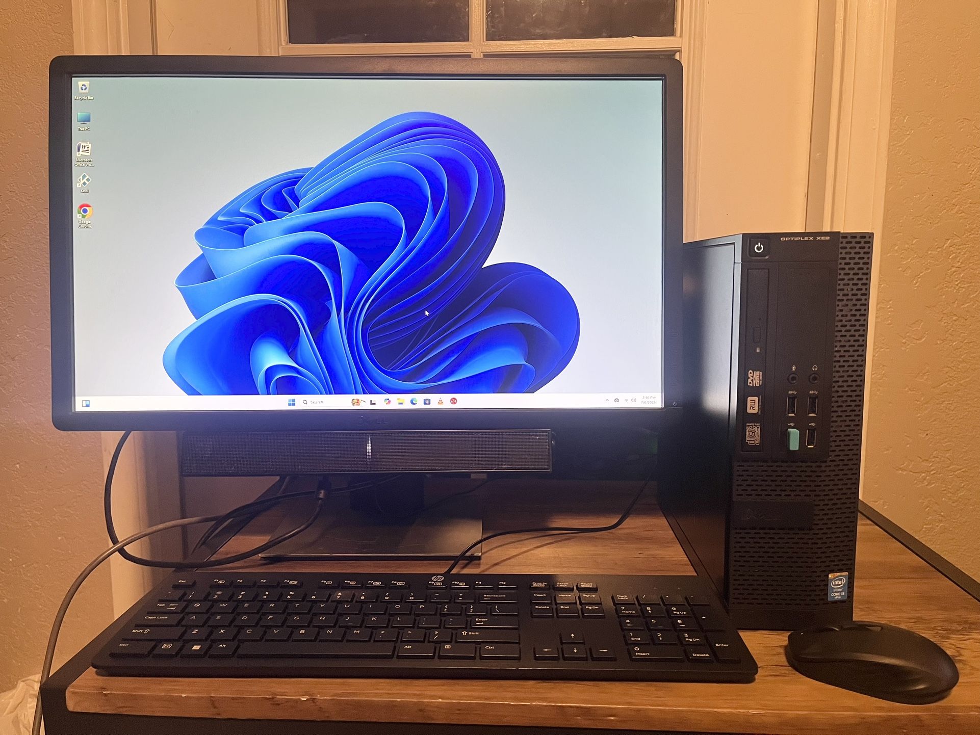 Dell i5 Wifi PC & 24” Monitor Setup