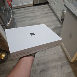 Microsoft Surface Laptop 7th Edition Snapdragon 