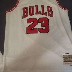 Michael Jordan bulls  Jersey