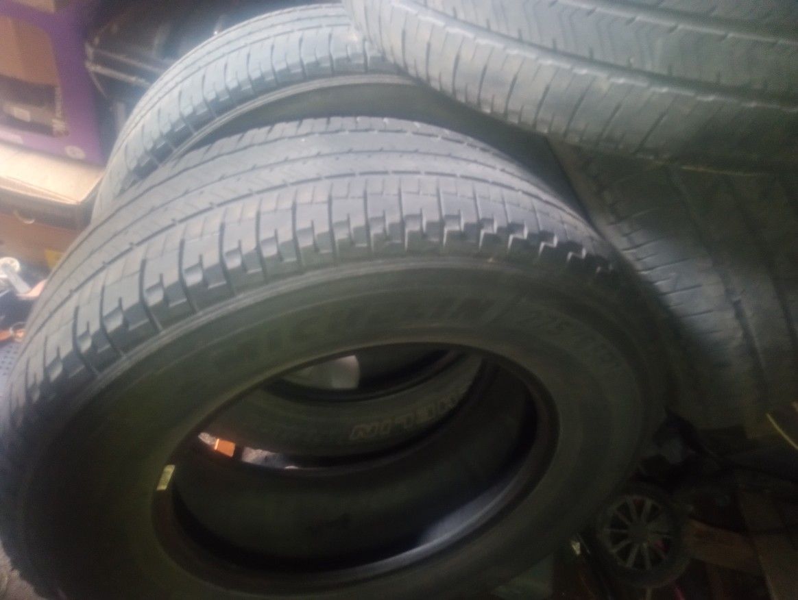 275 65 R18 Michelin