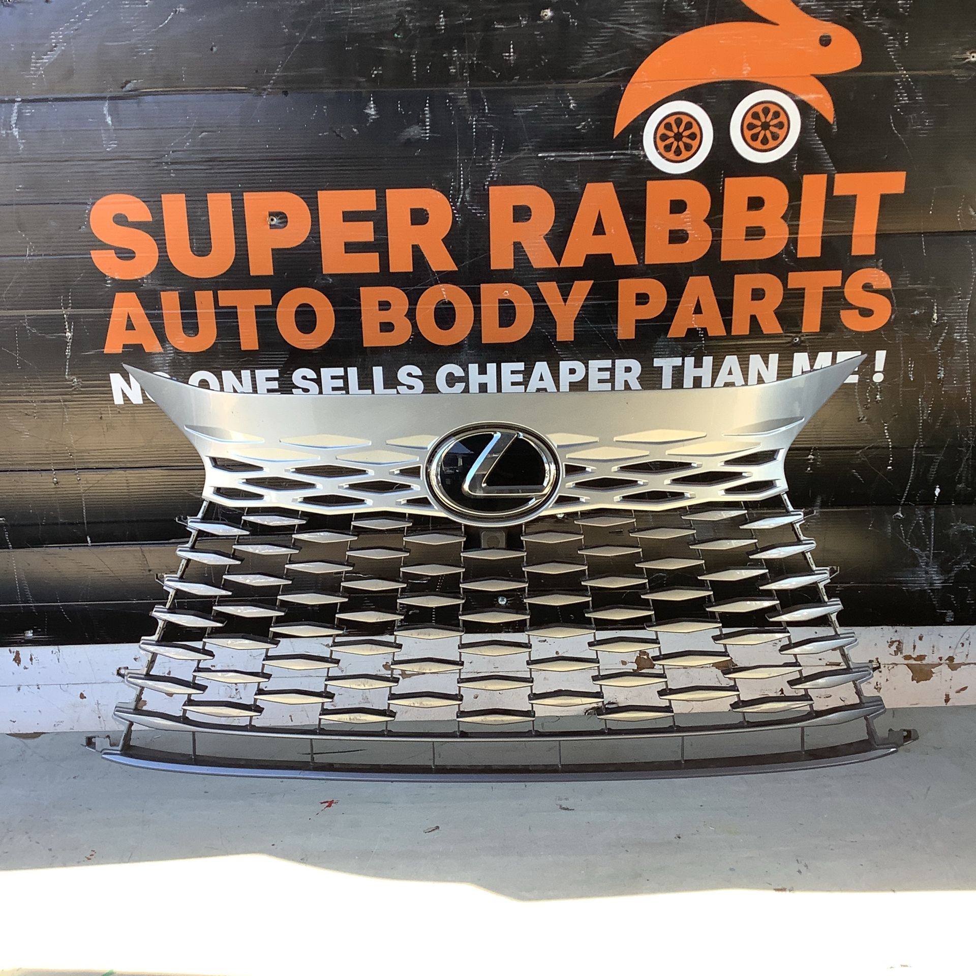 2023 RX350 Grille OEM 2025