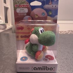 Nintendo Green Yarn Yoshi Amiibo