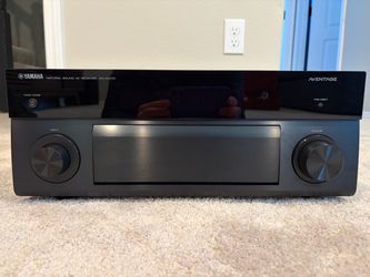 Yamaha Aventage RX-A1070 7.2 Channel AV Receiver