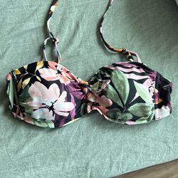 Floral Bathing Suit Top Size Large