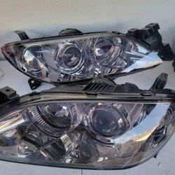 04-09 Mazda 3 Projector Headlights Luces Calaveras Micas Faros Focos Faroles