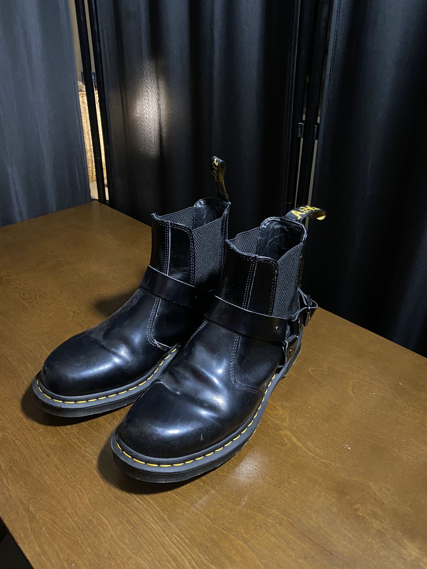 Dr Martens Wincox Polished Smooth Buckle Closed Toe Black Boots