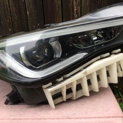 Infiniti Q60 Passanger Side Headlight 