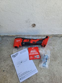 Milwaukee Multi-tool M18