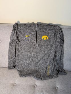 Nike Iowa Hawkeyes Dri-FIT 1/4 Zip Pullover Men’s XL Gray 700372-010