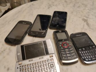 Cell phone lot