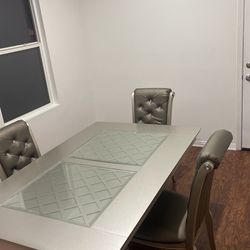5 Piece Dining Room Set