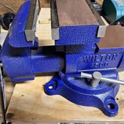 Wilton 4500 Reversible Multi-Purpose Mechanics Bench Vice