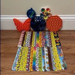 Slap Bracelets And Pop It Fidget Toys