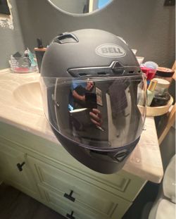 Bell Qualifier DLX. XXL