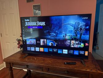 43inch Vizio 4K TV IN GREAT CONDITION