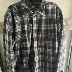 Brand NEW never worn with tags Men’s XL Volcom Wallace Jacket (msrp $80) for only $40! 