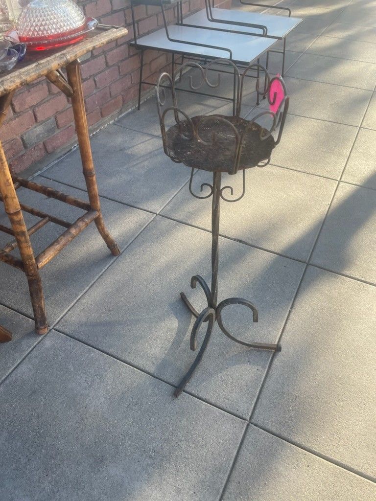 Iron Plant Stand Flower Holder
