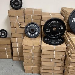 Cast Iron Olympic weights 245 Lb Set Brand New Still In The Box  2-45,s 2-35's 2-25's 2-10's 2-5's  2-2.5's 