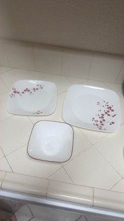 Plato largos, medianos y de sopa marca CORRELLE