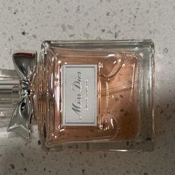 YsL Dior Perfumes Make Up 