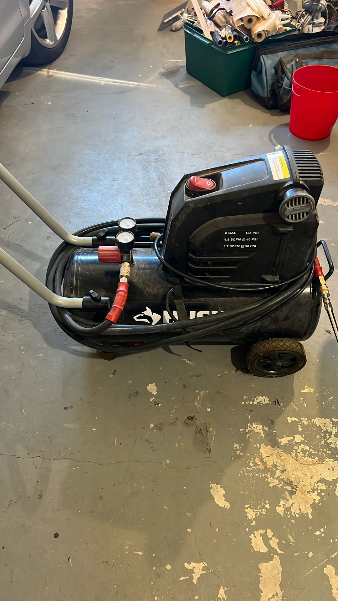 Husky 135 psi Air Compressor