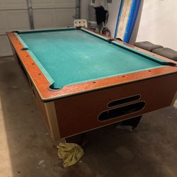 9ft Pool Table