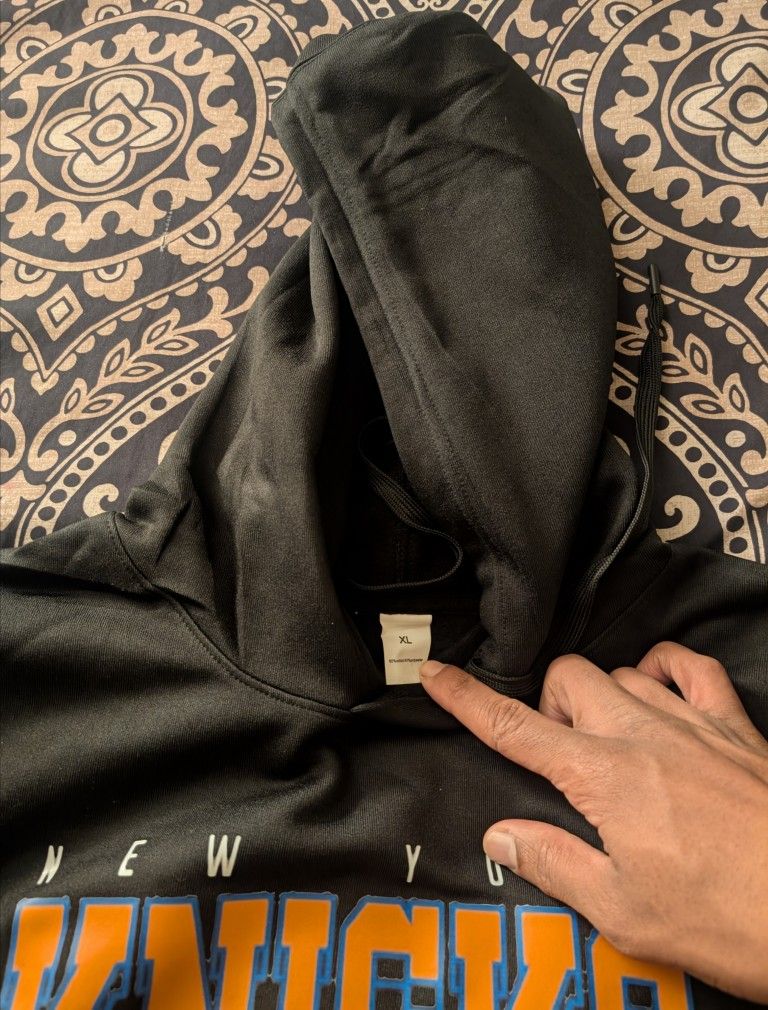 Never Been Worn. Brand New Knicks Hoodie. Size XL