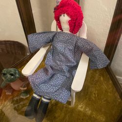 Antique Raggedy Ann Doll With Chair 