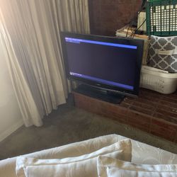 31 In Sharpe Tv Great Condition 