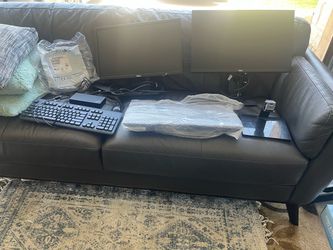 Computer monitors, keyboard, mouse & think pad