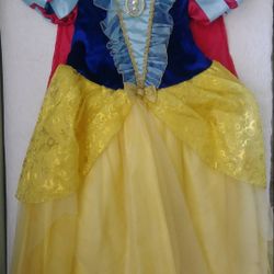 Disney Snow White Dress/ DELUXE Costume 4T