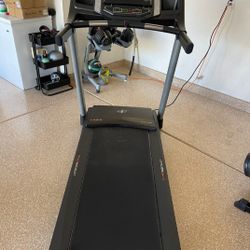 NORDICTRACK T6.5S ( LIKE NEW & DELIVERY AVAILABLE TODAY)